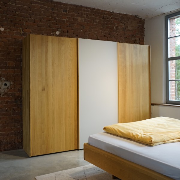 Kleiderschrank "soft" mit Schwebetüren von Team7
