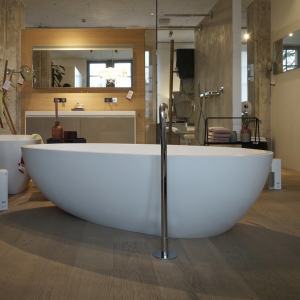 Freistehende Badewanne "Spoon XL" von Agape